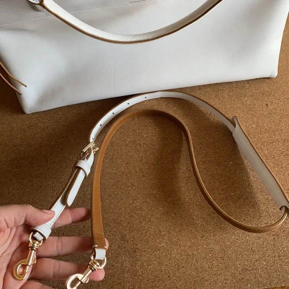 Rare white Coach top handle handbag - Picture 10 of 17